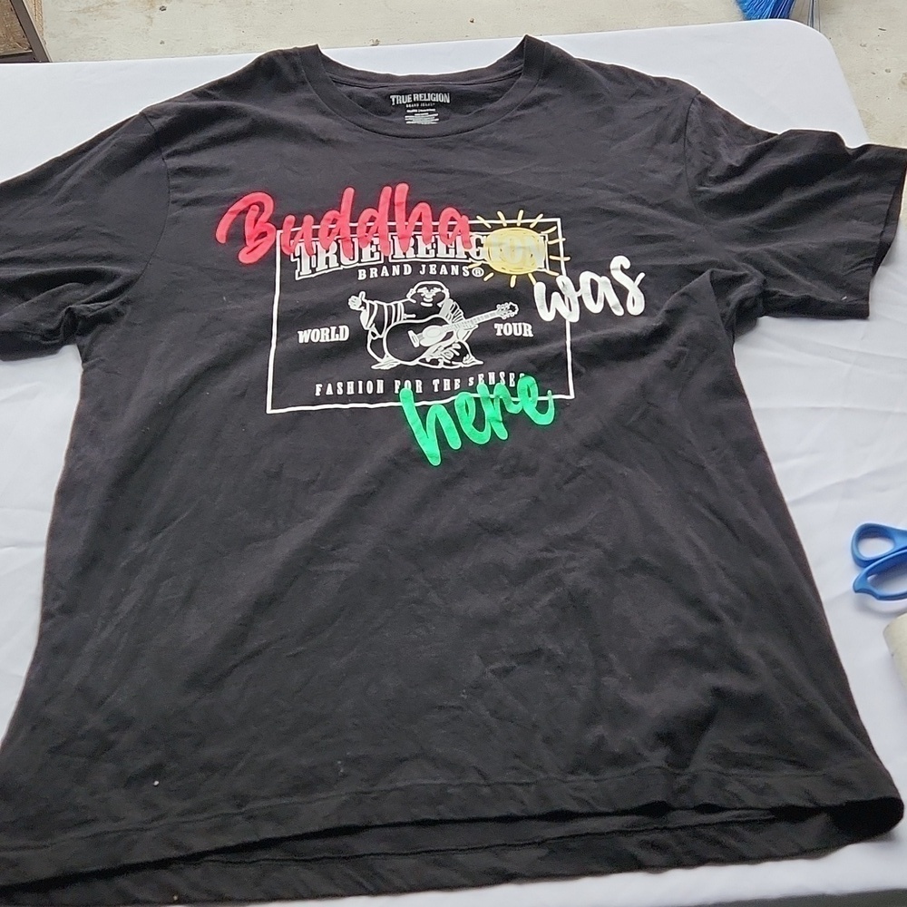 - True Religion  TShirt